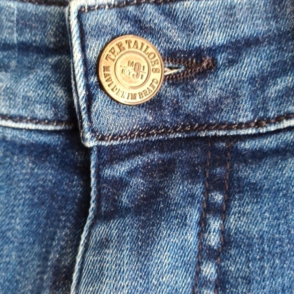 MAVI Jeans. - Picture 3 of 9